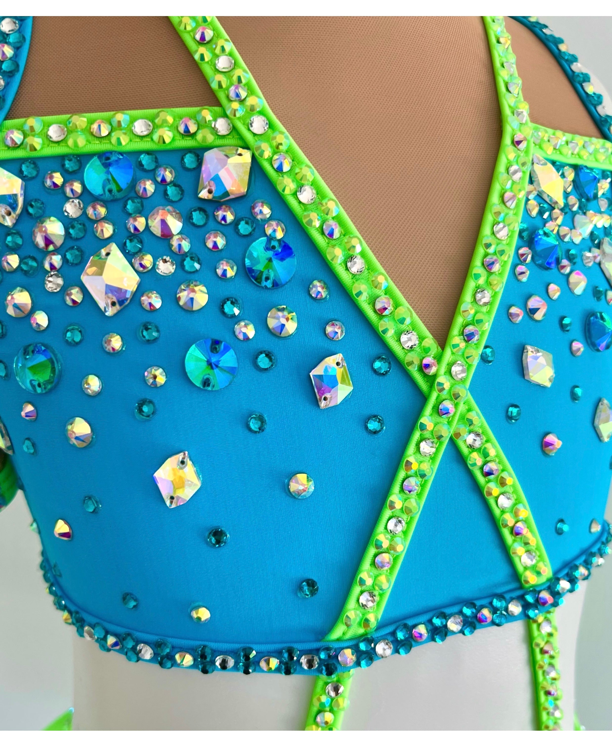 – Size Dance Blue Neon Jazz Costume Green Sparkle Worldwide 8 | &